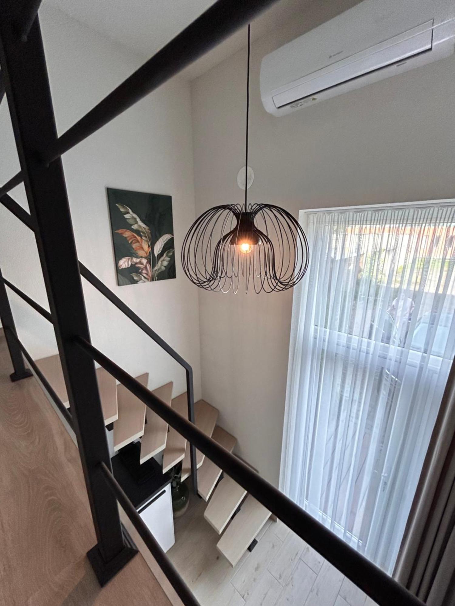 Urban Nest Apartment *